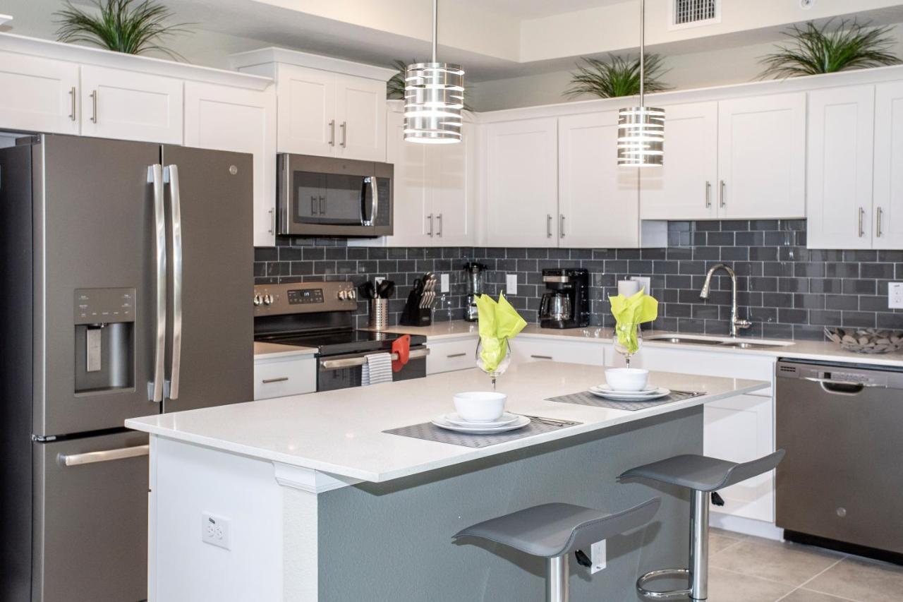 Apartment Luxurious 2 Bedroom Close To Disney 303